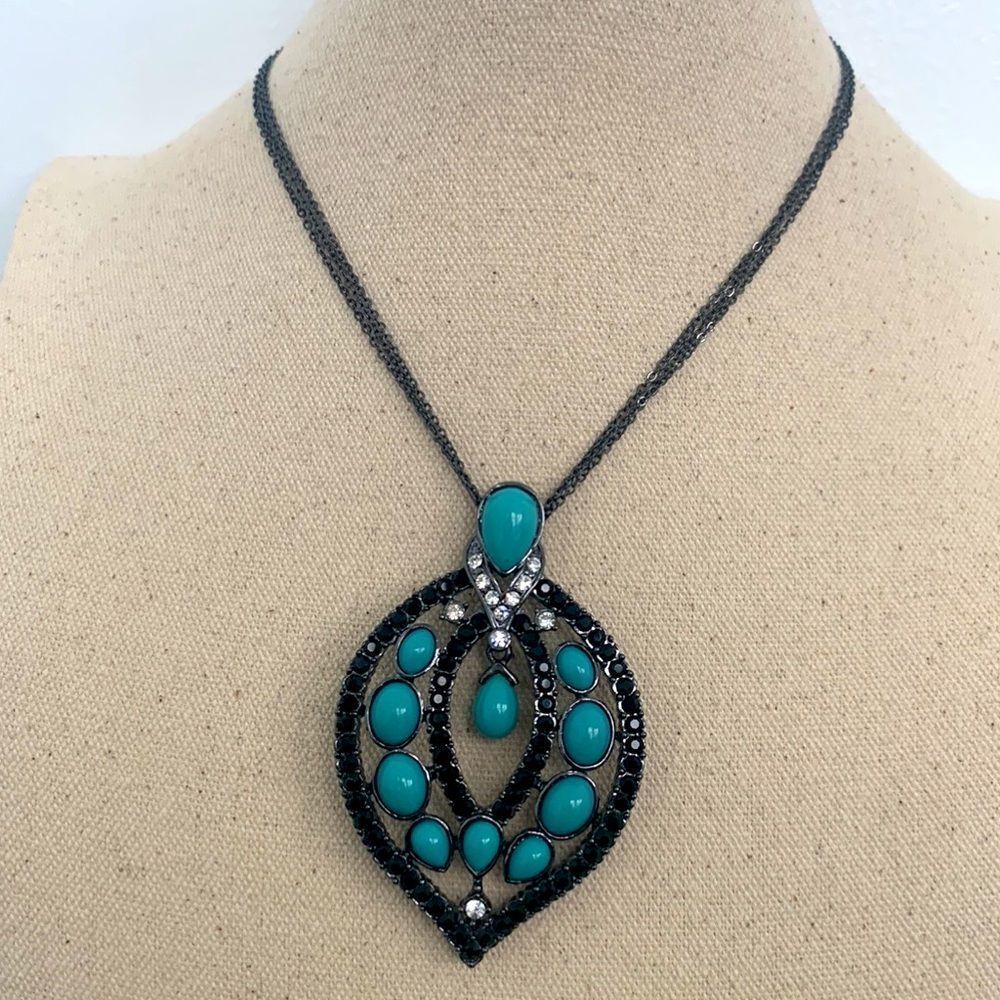 Joan Boyce Faux Jade Crown Necklace – Green Triple Strand – Silver Tone
